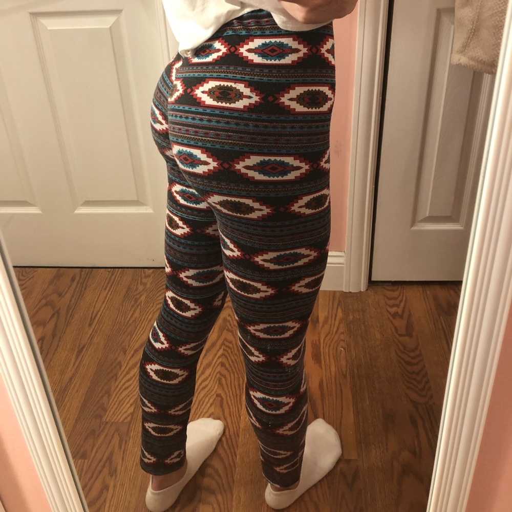 Tribal print leggings